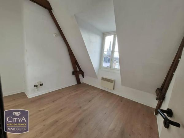 Appartement à louer 2 pièces 57.06m² Hazebrouck (59190)
