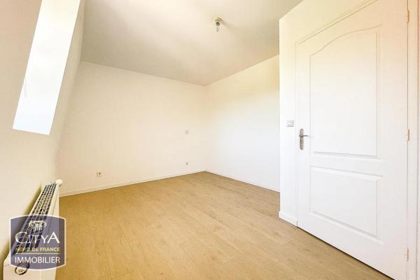 Appartement à louer 4 pièces 65.3m² Valenciennes (59300)