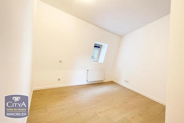 Appartement à louer 4 pièces 65.3m² Valenciennes (59300)