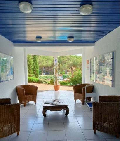 INVESTISSEMENT LOCATIF – BALARUC LES BAINS – Résidence de Tourisme Goélia Arcadius - 6 % de rentabilité