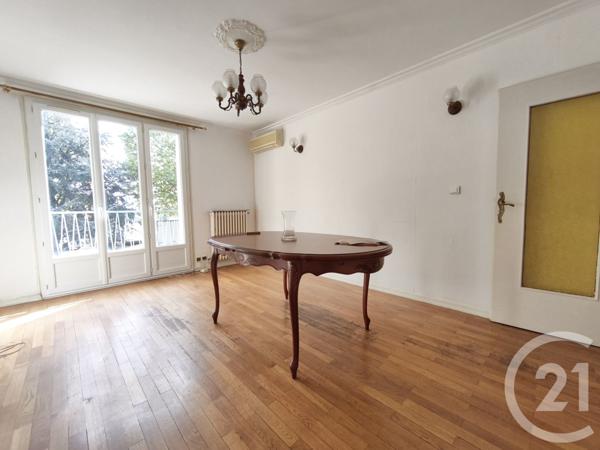 Appartement F4 à vendre  4 pièces - 69 m2 ST FONS - 69
