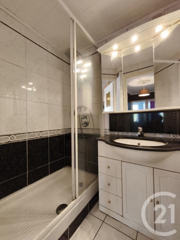 Appartement F4 à vendre  4 pièces - 69 m2 ST FONS - 69