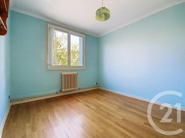 Appartement F4 à vendre  4 pièces - 69 m2 ST FONS - 69