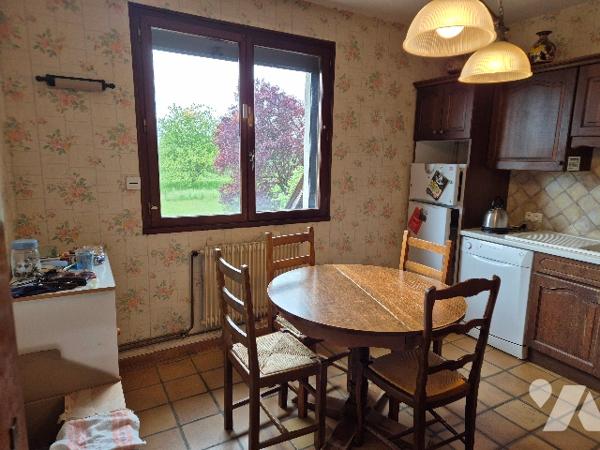 GRAY LA VILLE, pavillon sur sous-sol sur 4565 m² de terrain