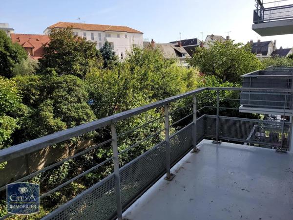Appartement à louer 2 pièces 48.74m² Blois (41000)