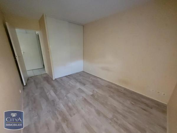 Appartement à louer 2 pièces 48.74m² Blois (41000)