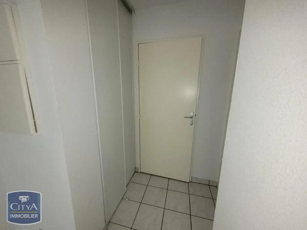 Appartement à louer 2 pièces 48.74m² Blois (41000)