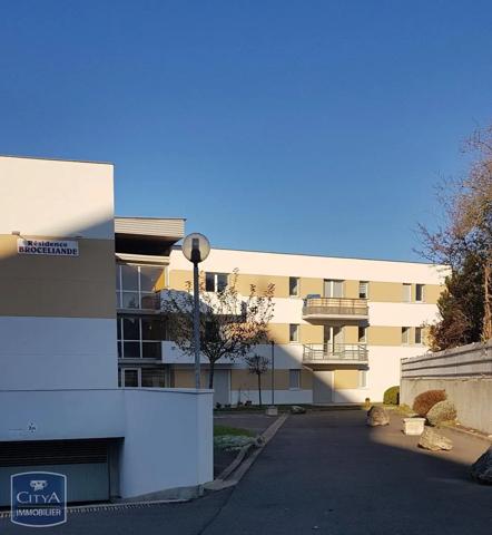 Appartement à louer 2 pièces 48.74m² Blois (41000)