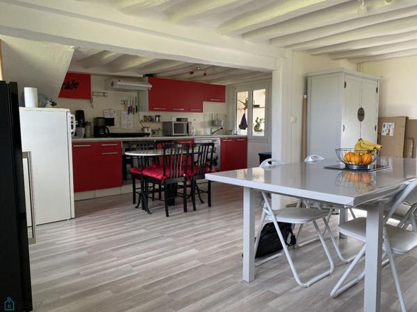 Jolie maison mitoyenne atypique