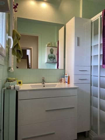 Jolie maison mitoyenne atypique