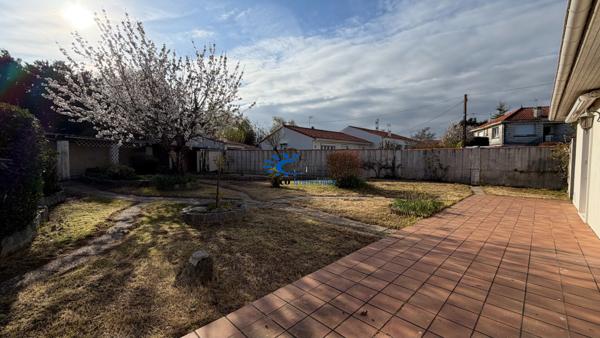 DOMPIERRE-SUR-MER MAISON PLAIN PIED 87 M² AVEC TRAVAUX  Dompierre sur mer