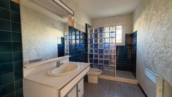 DOMPIERRE-SUR-MER MAISON PLAIN PIED 87 M² AVEC TRAVAUX  Dompierre sur mer