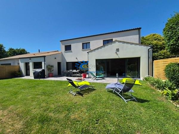 EXCLUSIVITE PERIGNY 235 M² JARDIN  Perigny