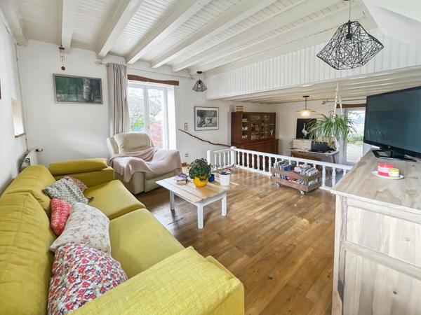 Aumont (39) - Maison - 125m2 - 4 chambres - Jardin arboré