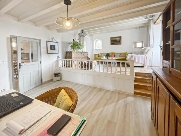 Aumont (39) - Maison - 125m2 - 4 chambres - Jardin arboré