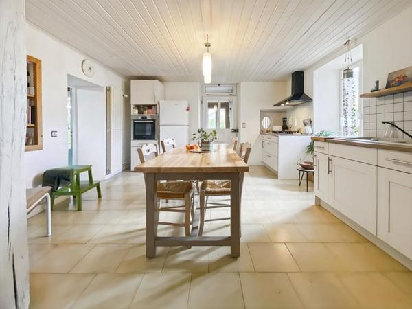 Aumont (39) - Maison - 125m2 - 4 chambres - Jardin arboré