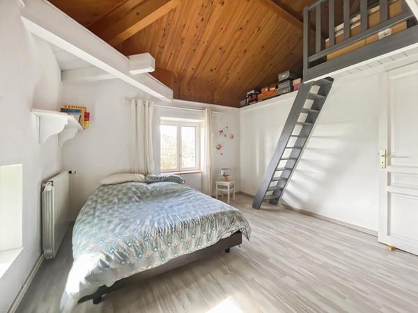 Aumont (39) - Maison - 125m2 - 4 chambres - Jardin arboré