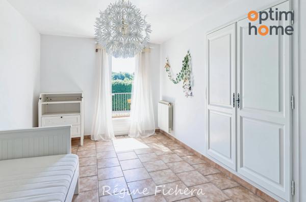 Maison à vendre 6 pièces BOUC BEL AIR (13)
