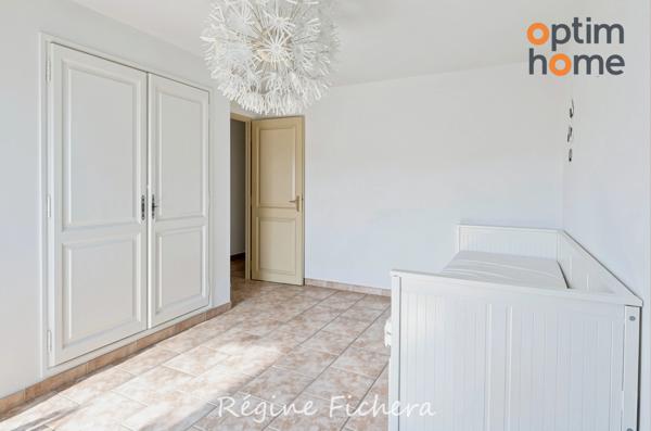 Maison à vendre 6 pièces BOUC BEL AIR (13)