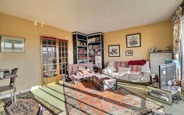 Appartement à vendre    6 pièces • 143,59 m2 Vaucresson