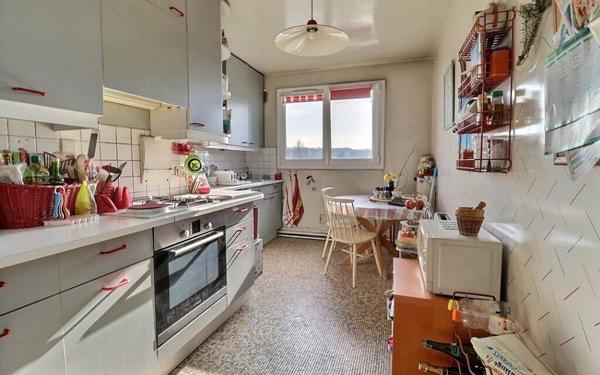 Appartement à vendre    6 pièces • 143,59 m2 Vaucresson