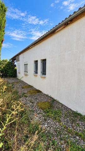 COURNON-D’AUVERGNE, 135 M², PARCELLE 580 M², EMPLACEMENT À FORTE VISIBILITÉ