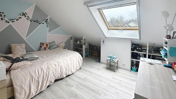 Superbe maison d'environ 215 m2 sur 891m2