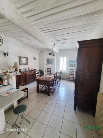 Rare Draguignan belle maison de ville F3/4 107m² terrasse véranda 2 garages caves 267000€ dpe d Draguignan (83300)