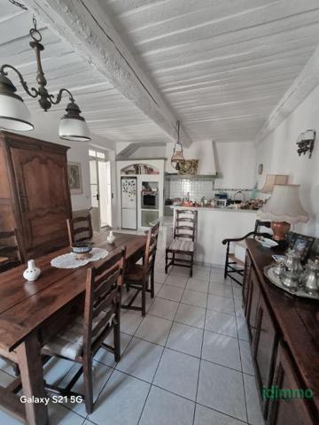Rare Draguignan belle maison de ville F3/4 107m² terrasse véranda 2 garages caves 267000€ dpe d Draguignan (83300)