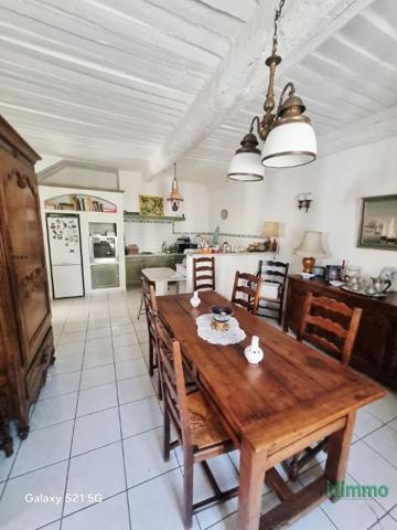 Rare Draguignan belle maison de ville F3/4 107m² terrasse véranda 2 garages caves 267000€ dpe d Draguignan (83300)