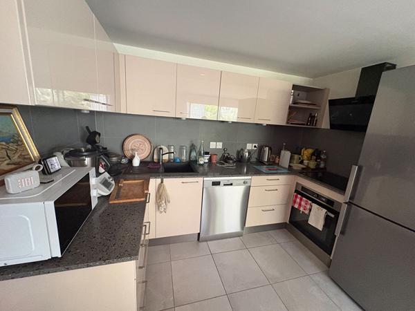 Appartement 4 pièces à vendre à Marseille, secteur Sainte Anne