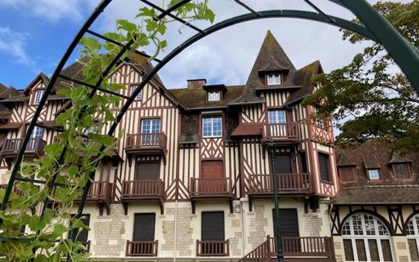 Appartement à vendre    3 pièces • 82,98 m2 Cabourg