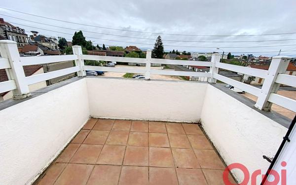 Maison à vendre    3 pièces • 124 m2 Commentry