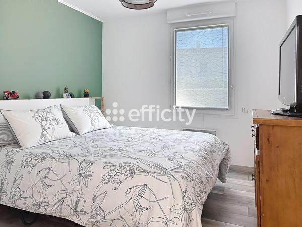 Maison
         3 pièces
        - 60 m² Exclusivité 215 000 € *