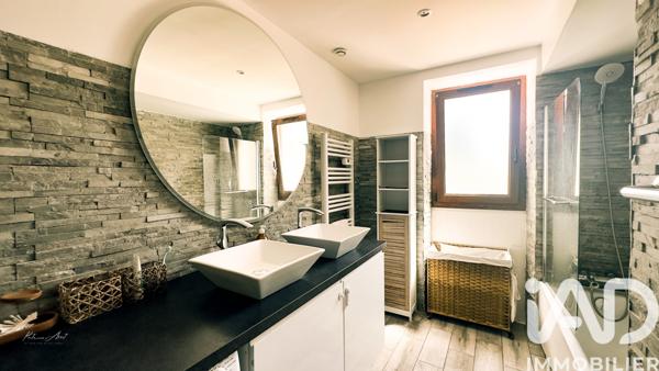 Location maison 5 pièces 162 m² Mondreville