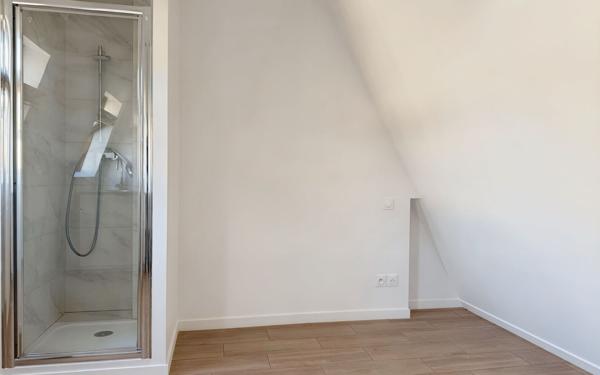 Appartement à vendre    1 pièce • 9,60 m2 Paris 16