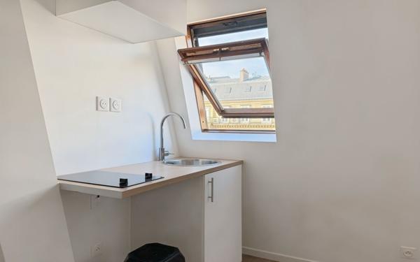 Appartement à vendre    1 pièce • 9,60 m2 Paris 16