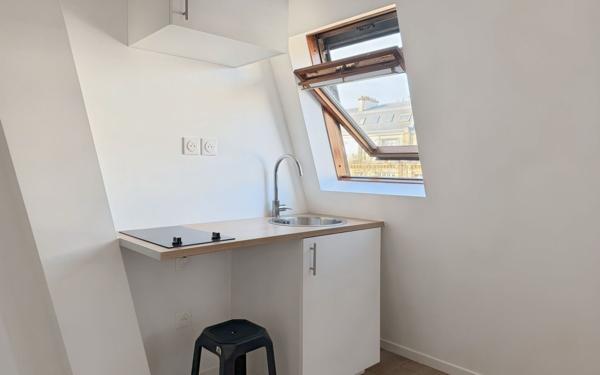 Appartement à vendre    1 pièce • 9,60 m2 Paris 16