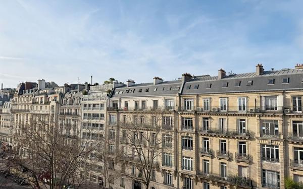 Appartement à vendre    1 pièce • 9,60 m2 Paris 16
