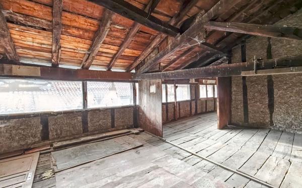 Appartement à vendre    5 pièces • 250 m2 Aurillac