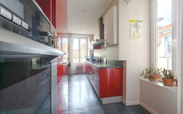 Appartement à vendre    5 pièces • 250 m2 Aurillac