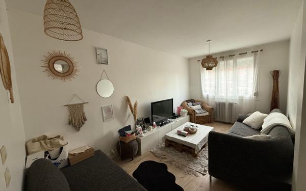 Maison à vendre    2 pièces • 78 m2 Saint-Quentin