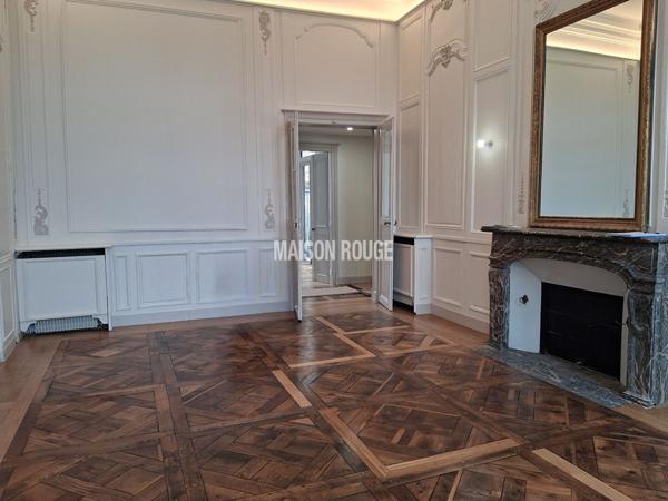 Très bel appartement,186m², 7 pièces, excellent état, à proximité de la cathédrale de Rennes