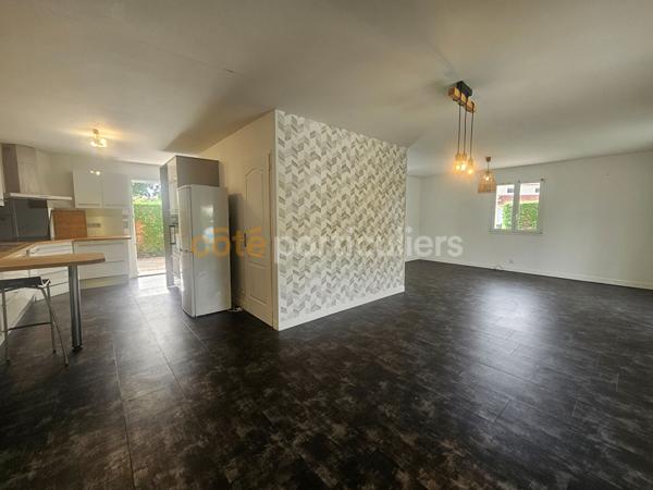 Vente
                Maison98 m² - 4 Pièces -
                    BON ENCONTRE (47240)