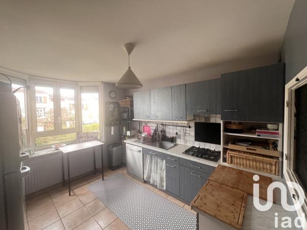 Maison 6 pièces de 111 m² à Savigny-le-Temple (77176)