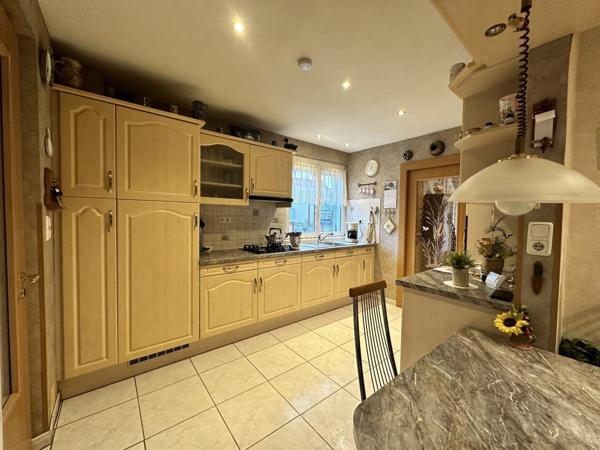 Maison de 120,98 m² à Drusenheim sur un terrain de 4,23 ares.