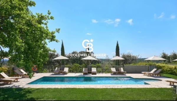 Propriété 12 pièces à vendre Flayosc - 83780 / Réf: 147