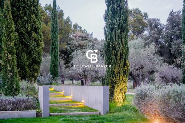 Propriété 12 pièces à vendre Flayosc - 83780 / Réf: 147