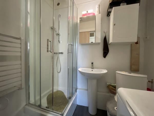 Briis-sous-Forges (91640) Studio avec cave voûtée en centre-ville