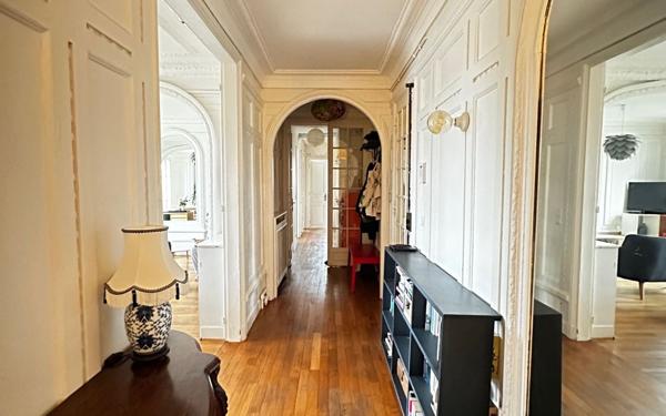 Appartement à louer    5 pièces • 141 m2 Paris 13